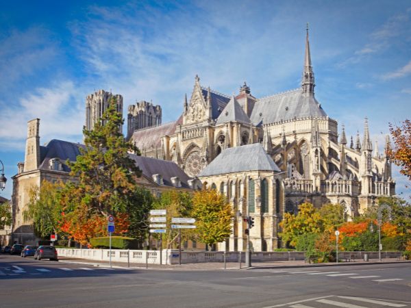 Reims cathedral image