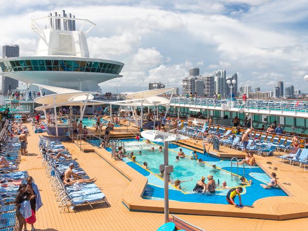 A picture showing a fun Cruise trip